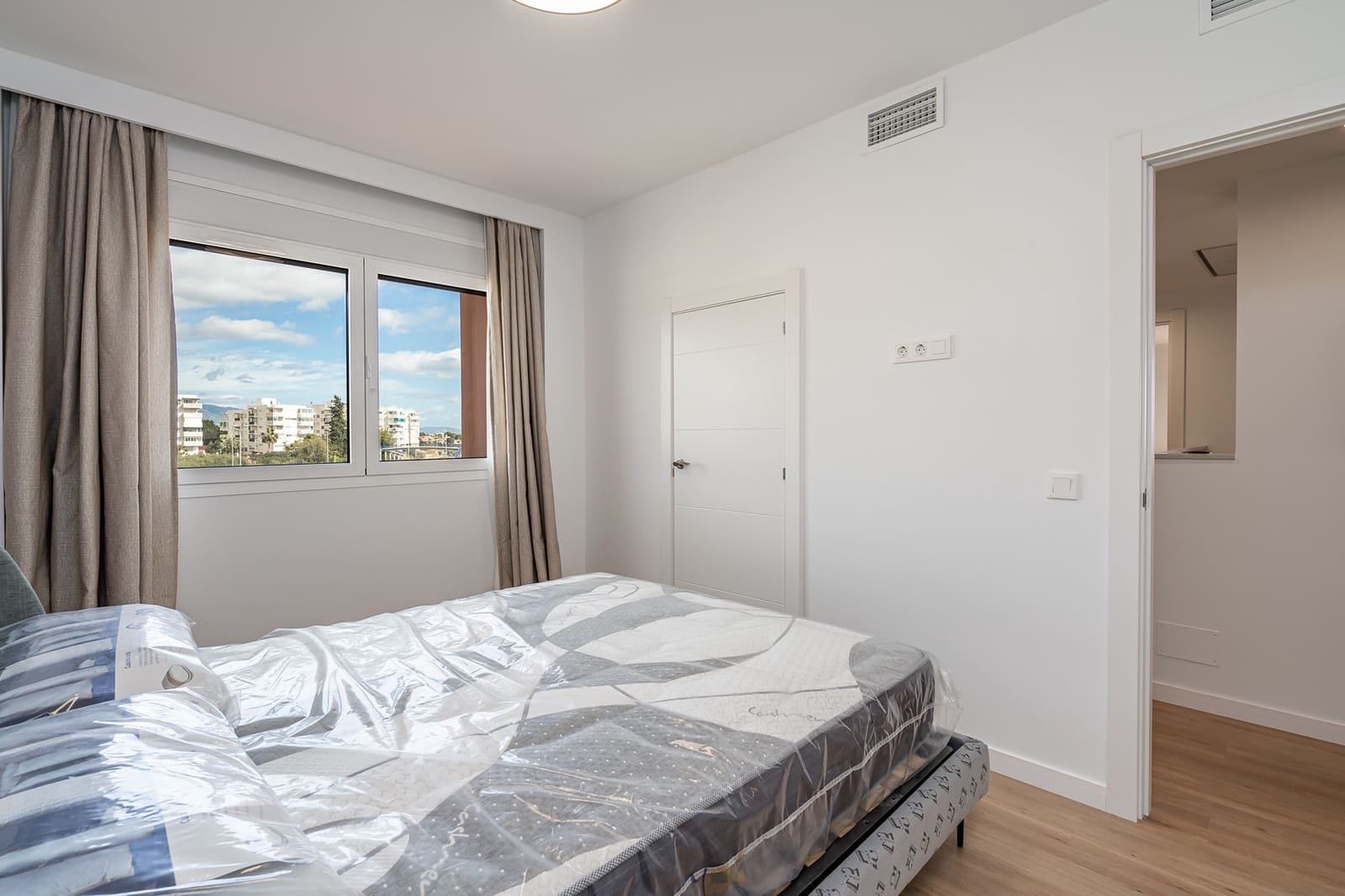 3 soverom Penthouse til salgs i Guadalmansa med svømmebasseng garasje - € 950 000 (Ref: 8356705)