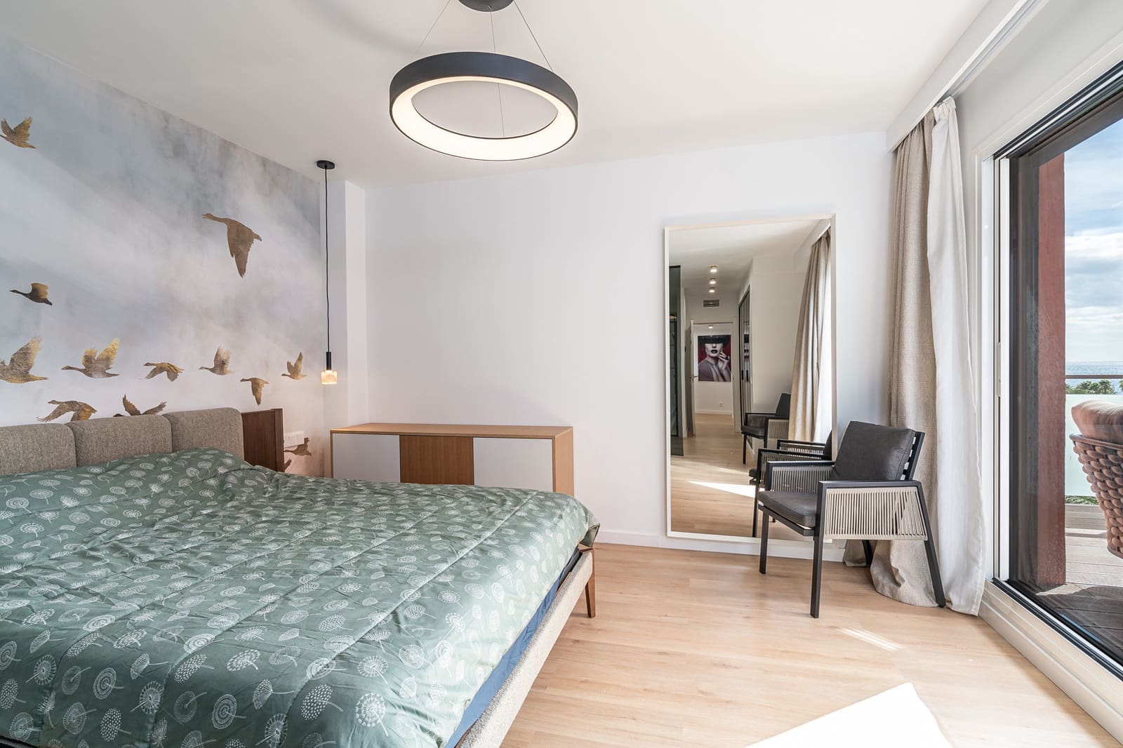 3 soverom Penthouse til salgs i Guadalmansa med svømmebasseng garasje - € 950 000 (Ref: 8356705)