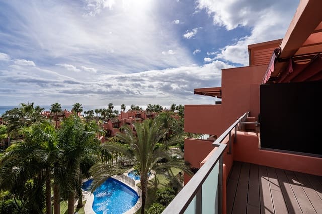 3 soverom Penthouse til salgs i Resinera-Voladilla, Estepona med svømmebasseng garasje - € 950 000 (Ref: 8356705)