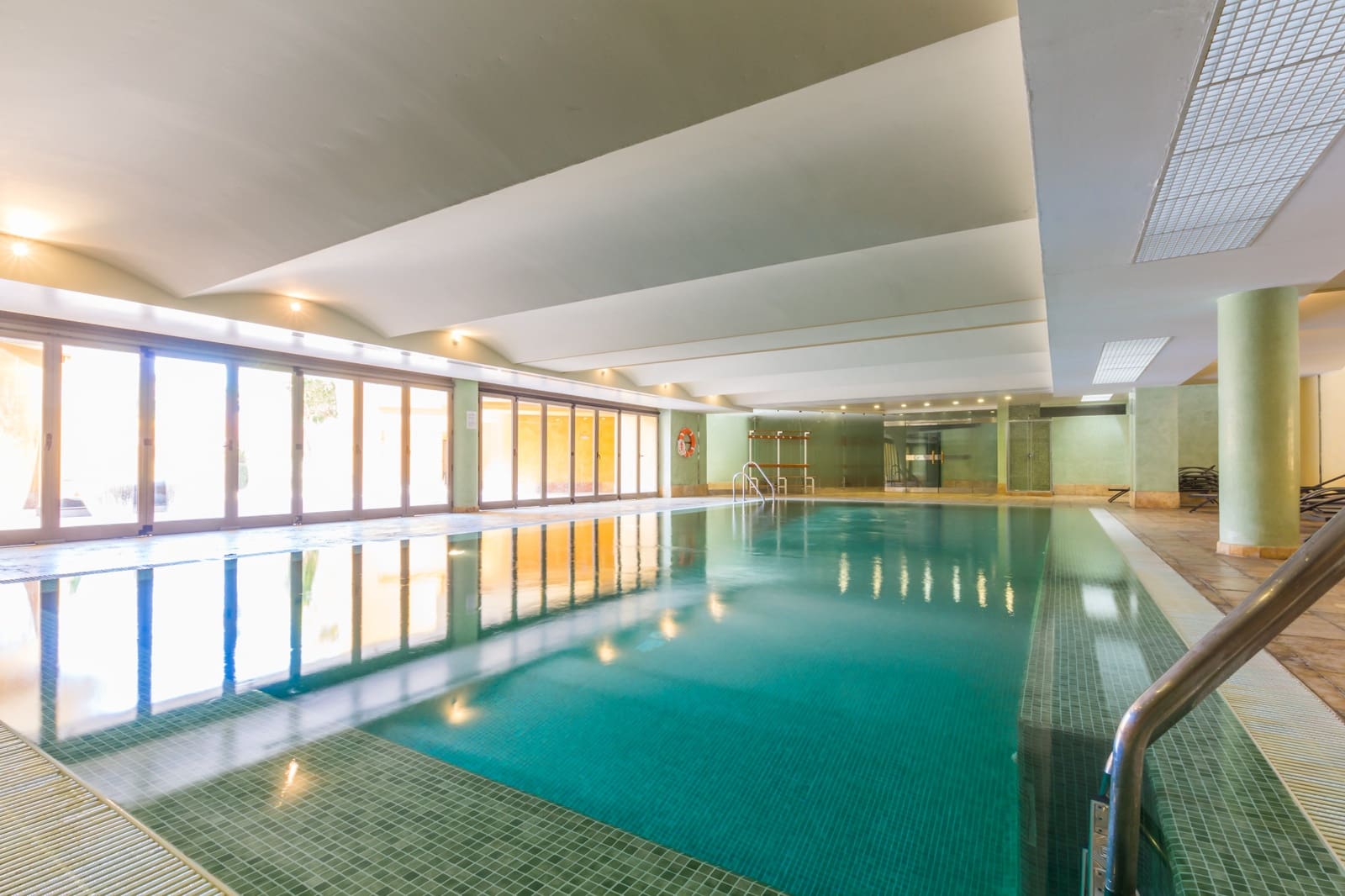 3 soverom Penthouse til salgs i Guadalmansa med svømmebasseng garasje - € 950 000 (Ref: 8356705)