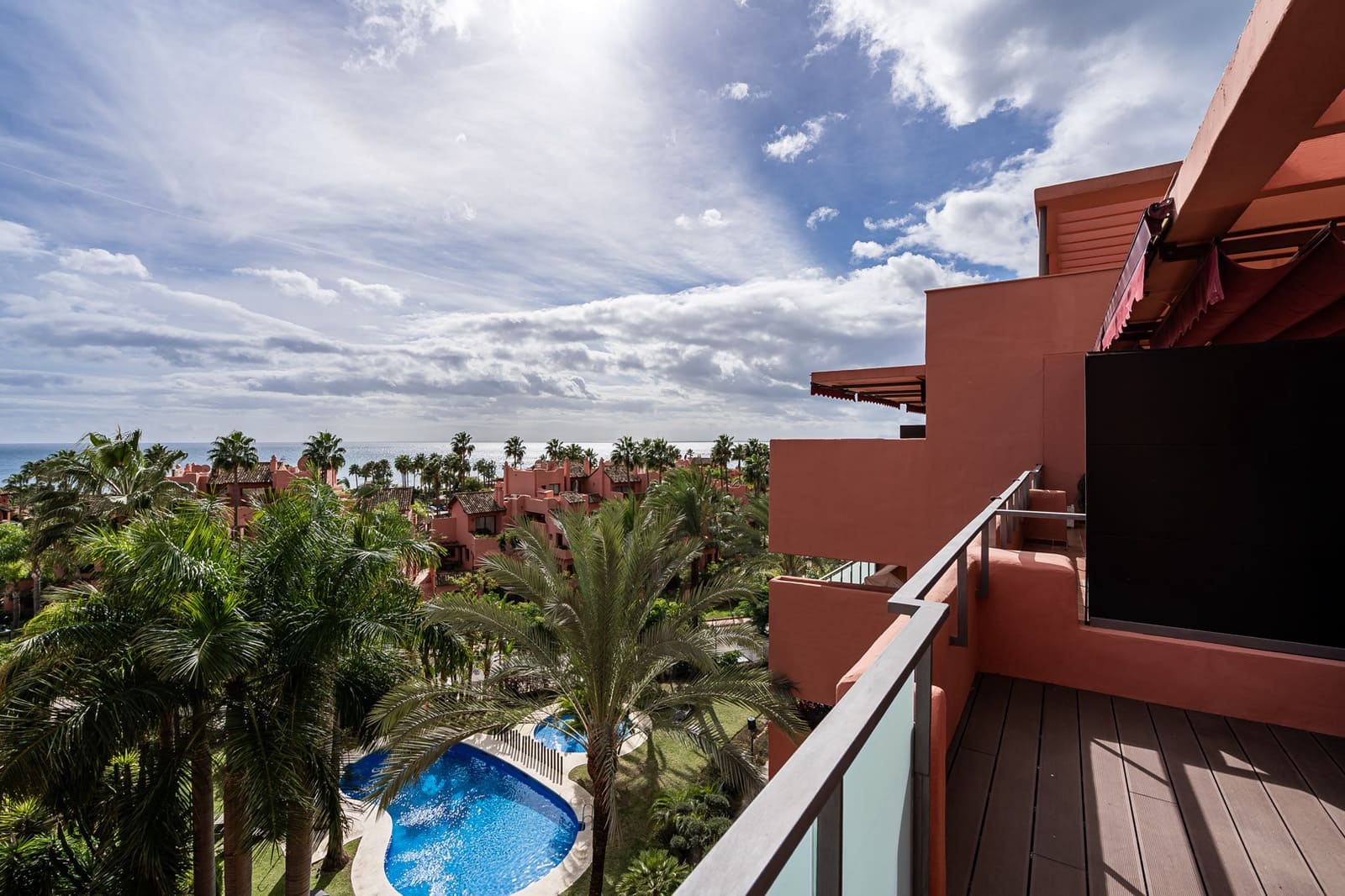 3 soverom Penthouse til salgs i Guadalmansa med svømmebasseng garasje - € 950 000 (Ref: 8356705)