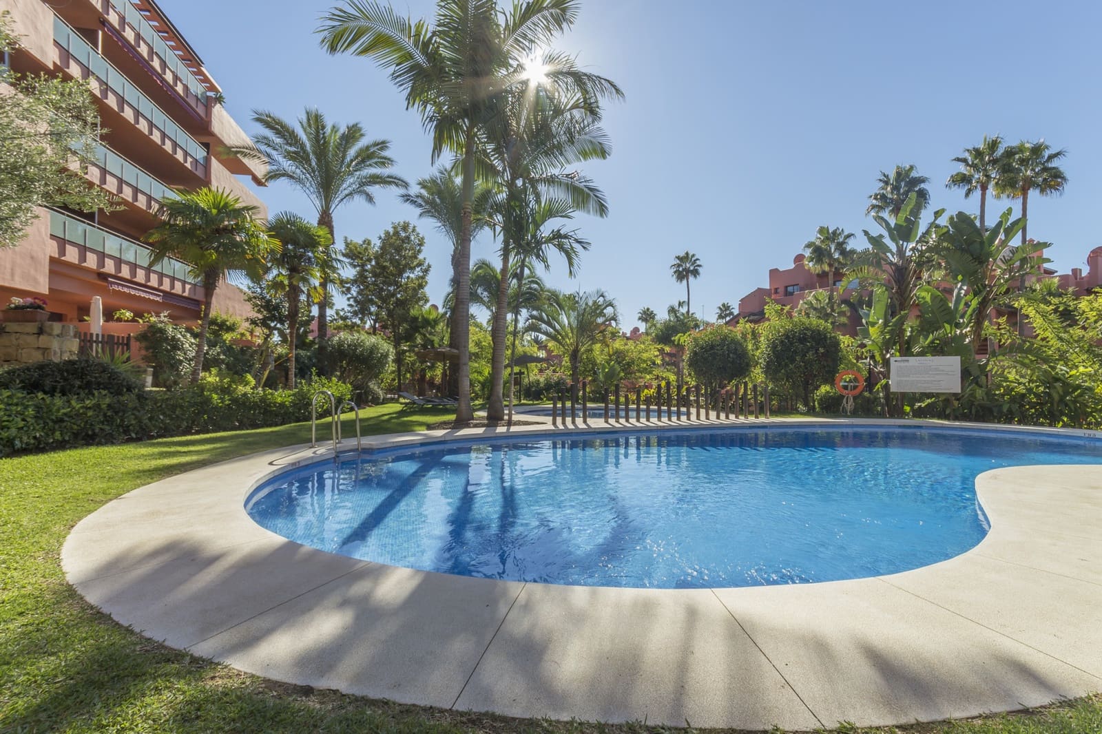 3 soverom Penthouse til salgs i Guadalmansa med svømmebasseng garasje - € 950 000 (Ref: 8356705)