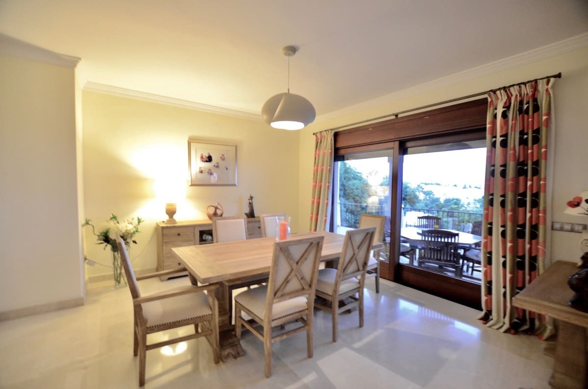 5 soveværelse Semi-Rækkehus til salg i Los Flamingos med swimmingpool garage - € 3.250.000 (Ref: 8356715)