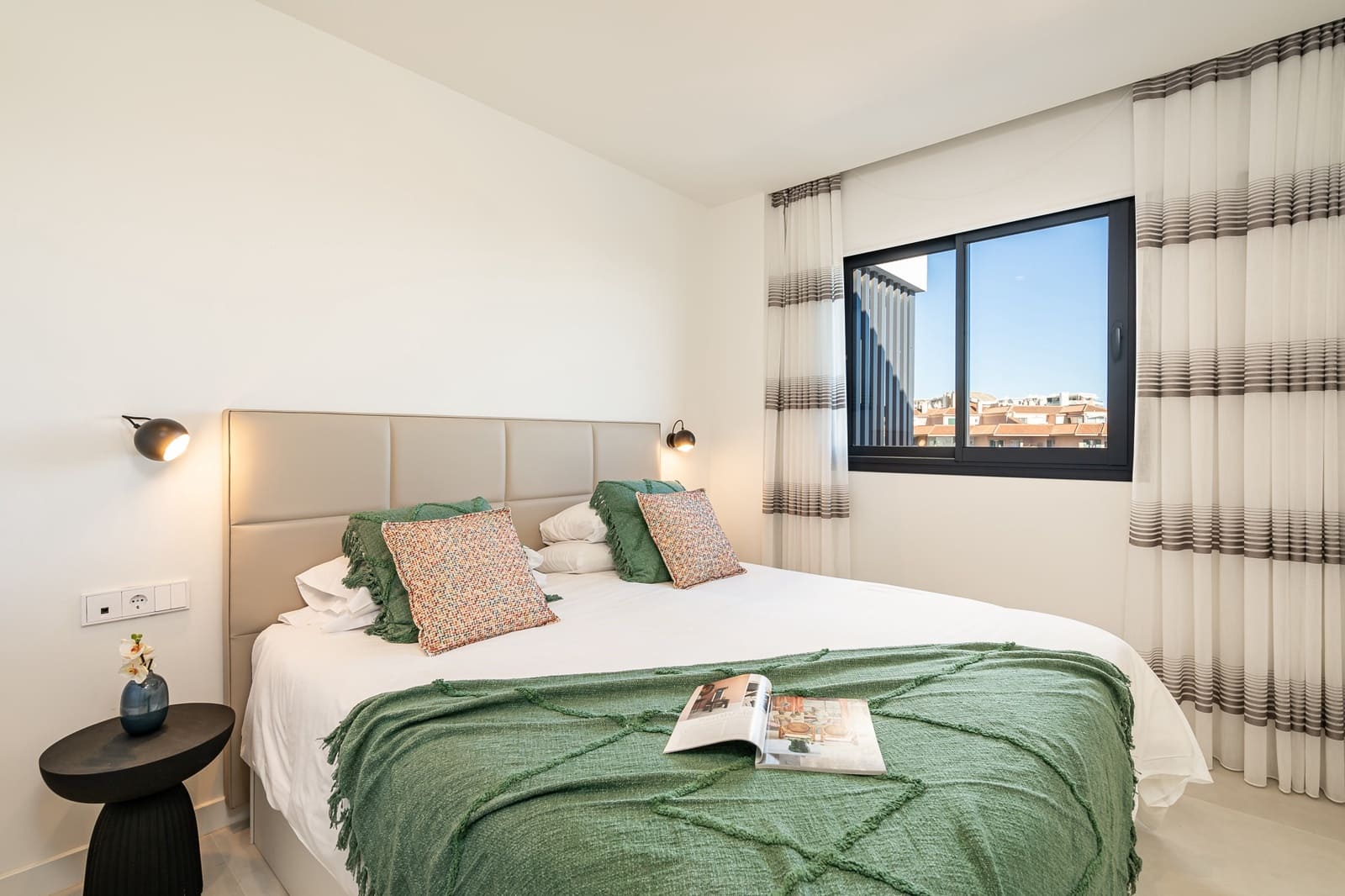 3 bedroom Penthouse for sale in Fuengirola with pool garage - € 1,350,000 (Ref: 8356717)