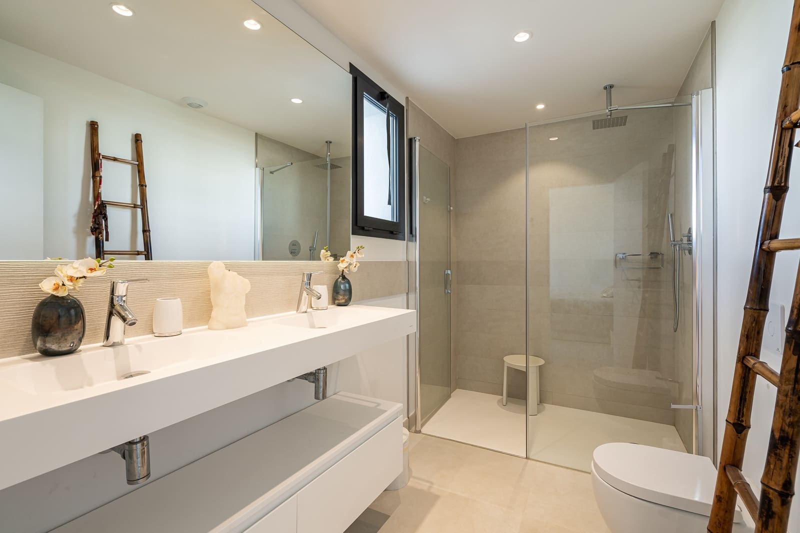 3 bedroom Penthouse for sale in Fuengirola with pool garage - € 1,350,000 (Ref: 8356717)