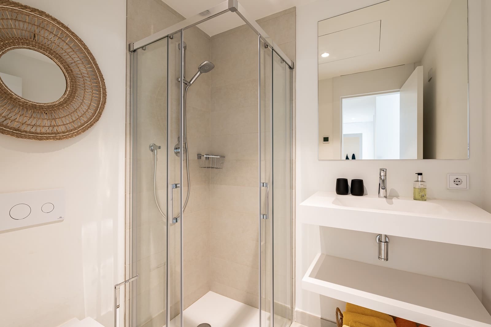 3 bedroom Penthouse for sale in Fuengirola with pool garage - € 1,350,000 (Ref: 8356717)