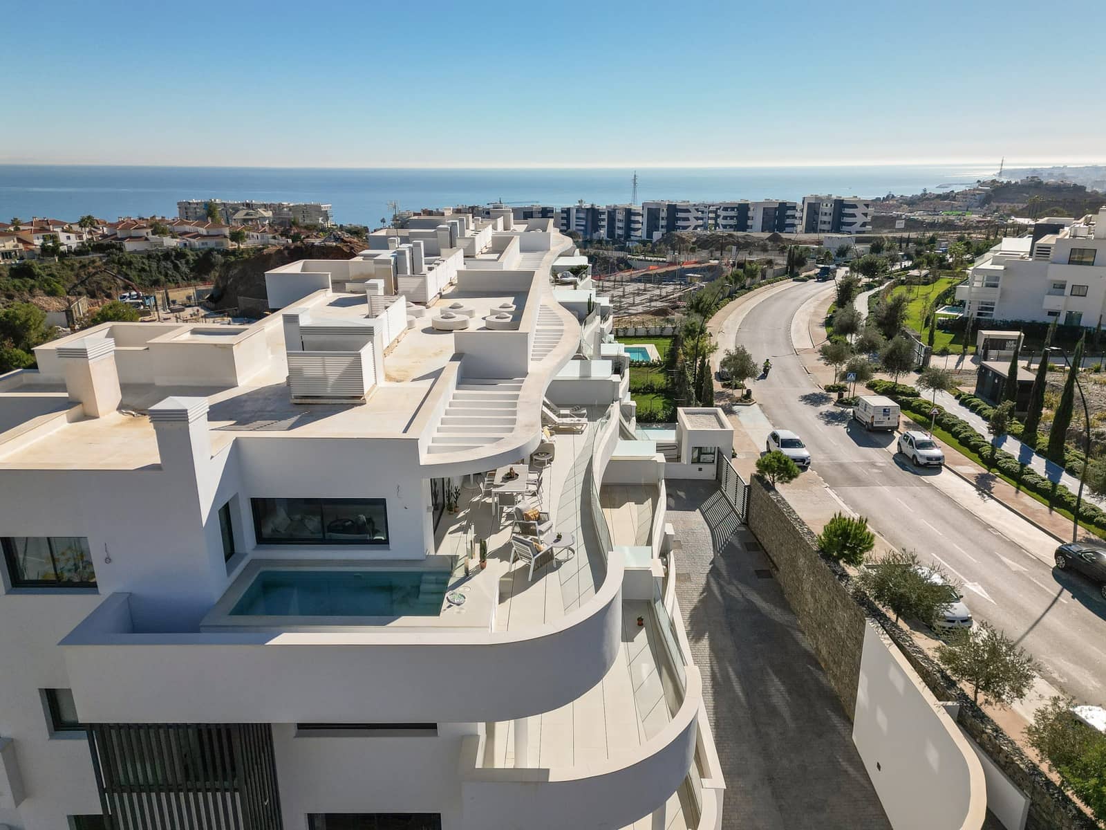 3 bedroom Penthouse for sale in Fuengirola with pool garage - € 1,350,000 (Ref: 8356717)