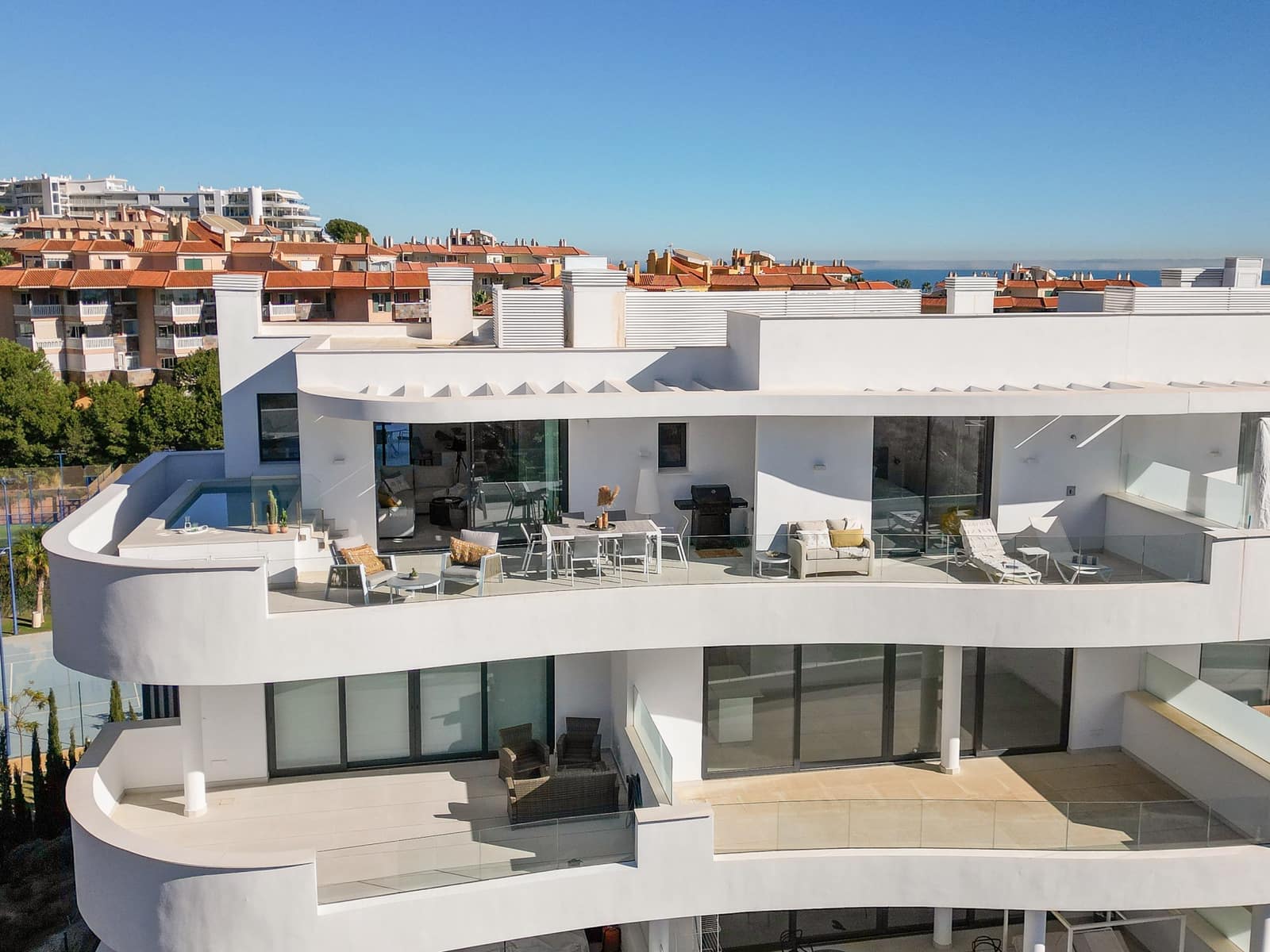 Ático de 3 habitaciones en Fuengirola en venta con piscina garaje - 1.350.000 € (Ref: 8356717)