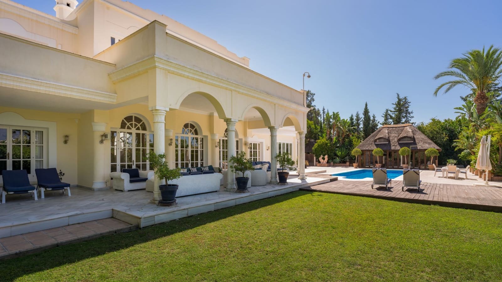 Chalet de 5 habitaciones en El Paraiso en venta con piscina - 2.950.000 € (Ref: 8356719)