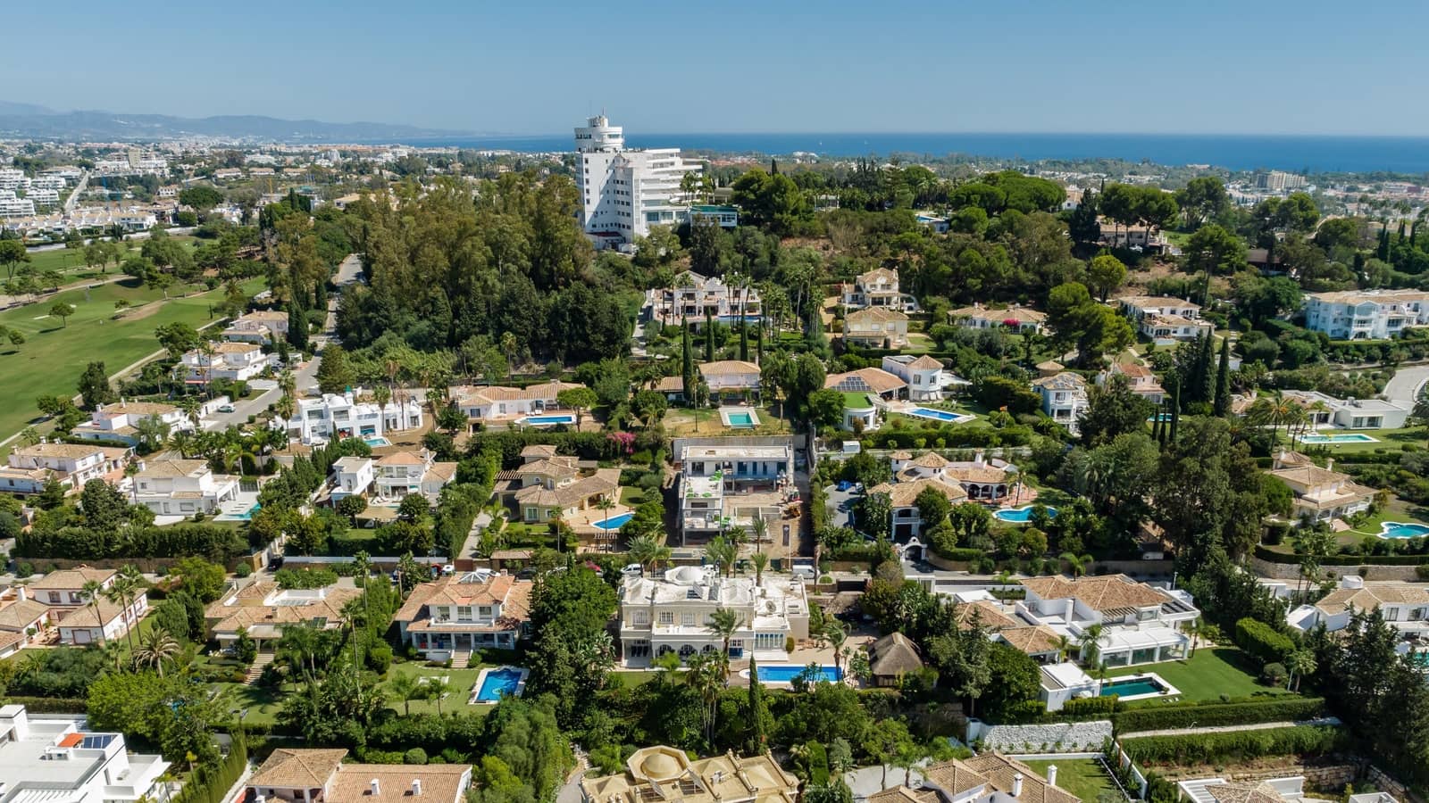 Chalet de 5 habitaciones en El Paraiso en venta con piscina - 2.950.000 € (Ref: 8356719)