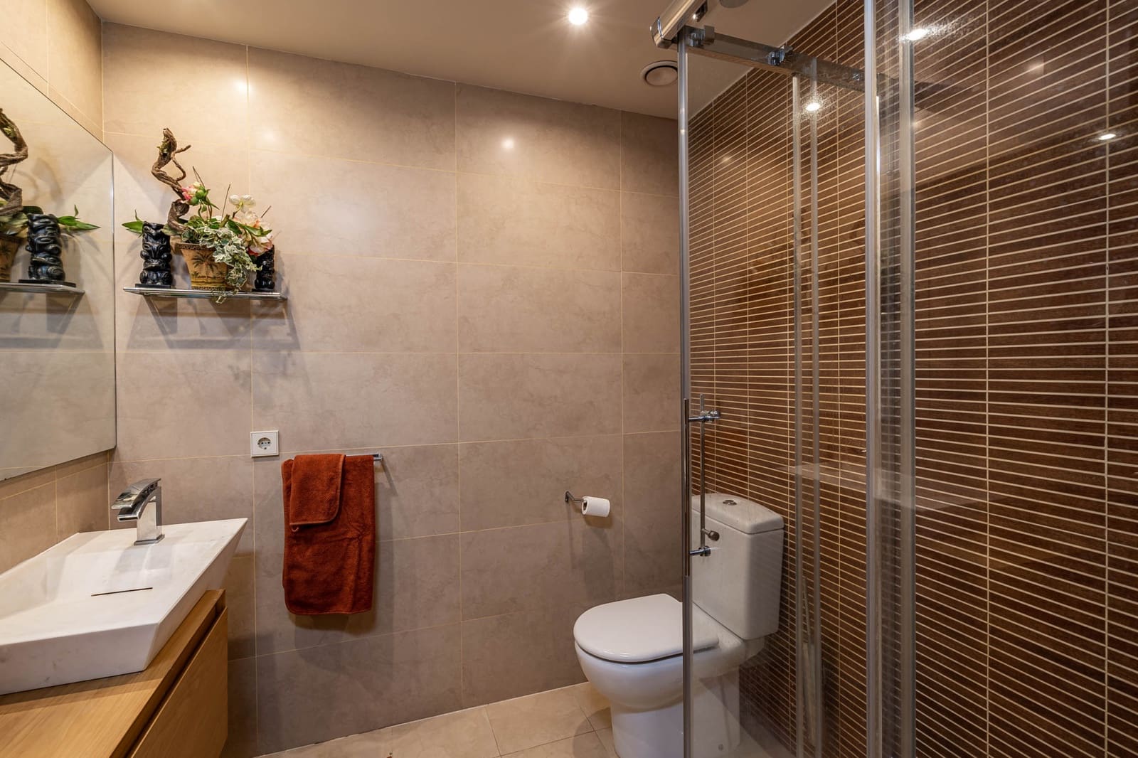 2 camera da letto Appartamento in vendita in New Golden Mile con piscina garage - 585.000 € (Rif: 8356747)