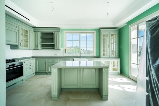 6 bedroom Villa for sale in Benahavís with pool garage - € 3,700,000 (Ref: 8356748)