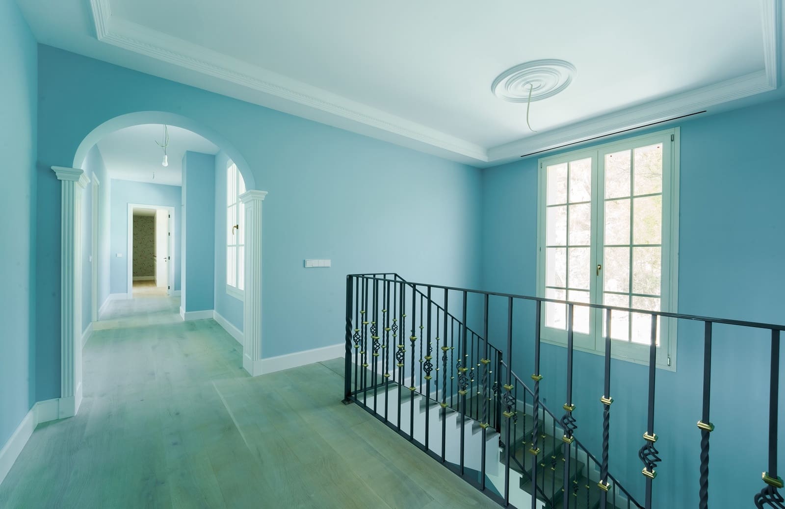 6 bedroom Villa for sale in Benahavis with pool garage - € 3,700,000 (Ref: 8356748)