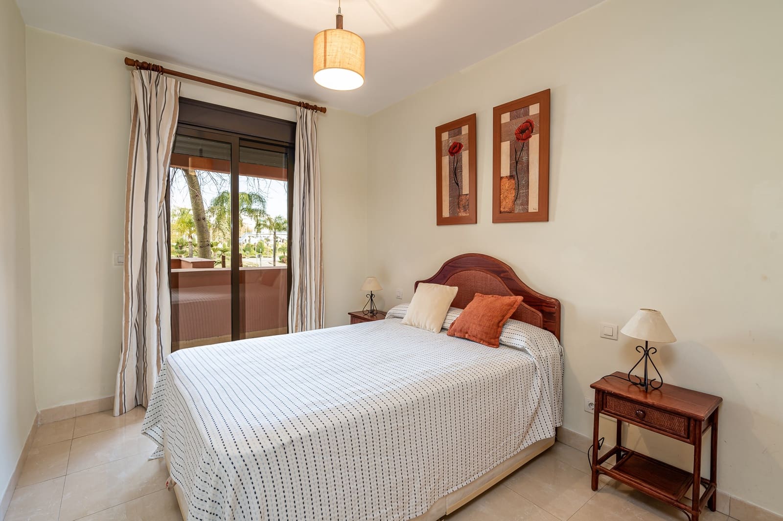 3 bedroom Apartment for sale in Estepona with pool garage - € 580,000 (Ref: 8356749)