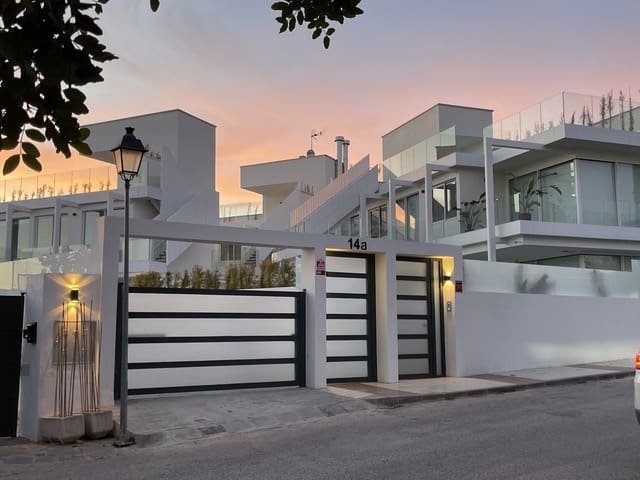 4 Zimmer Villa zu verkaufen in Marbella mit Pool Garage - 1.950.000 € (Ref: 8356751)