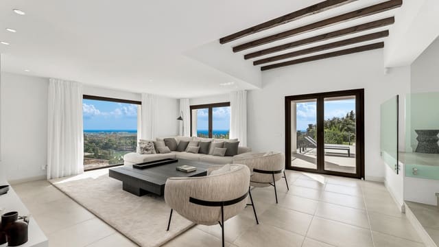 5 slaapkamer Villa te koop in Selwo, Estepona met zwembad garage - € 2.195.000 (Ref: 8356754)