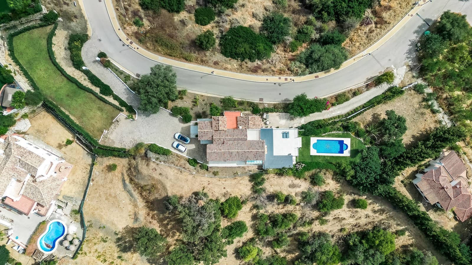 5 slaapkamer Villa te koop in New Golden Mile met zwembad garage - € 2.195.000 (Ref: 8356754)
