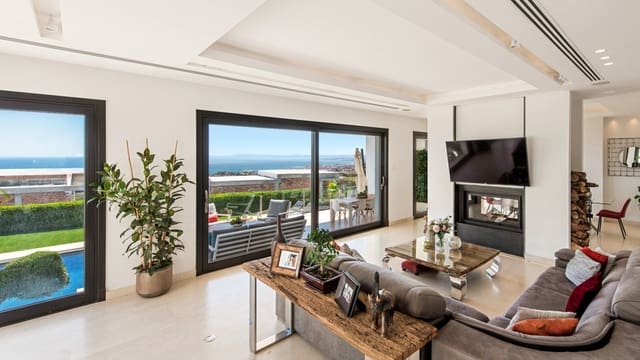 5 soverom Villa til salgs i Marbella med svømmebasseng garasje - € 3 750 000 (Ref: 8356764)