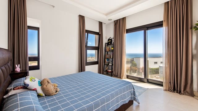 5 chambre Villa/Maison à vendre à Marbella avec piscine garage - 2 950 000 € (Ref: 8356764)