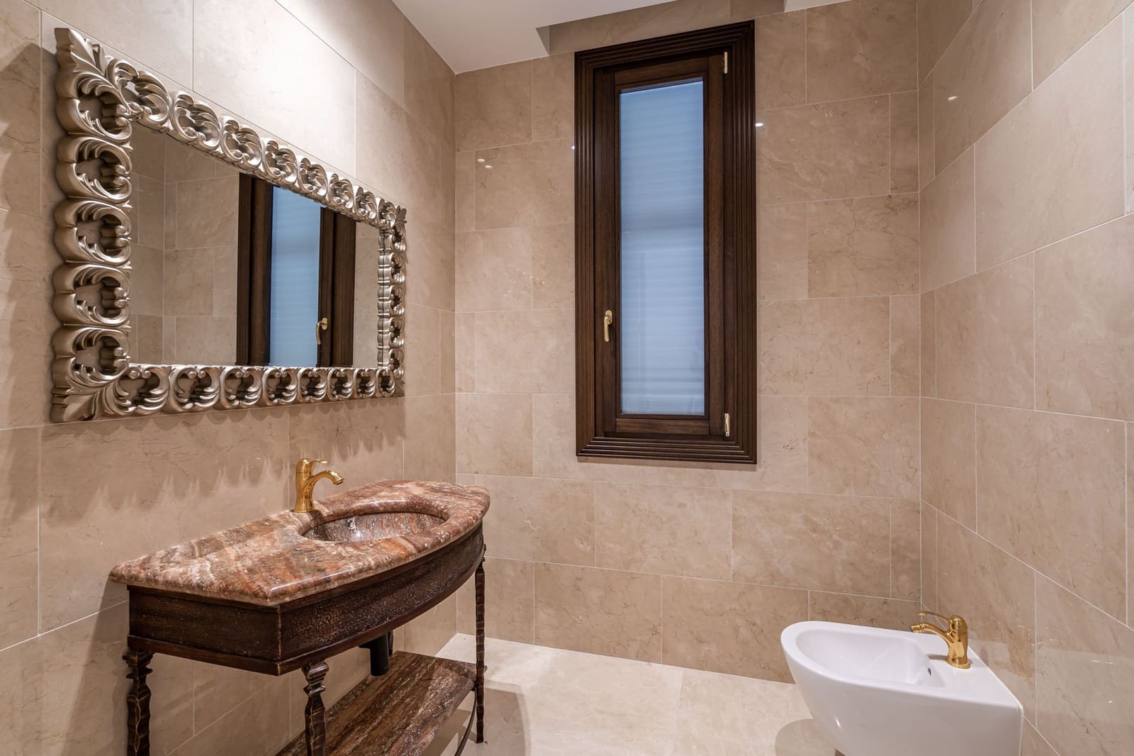 6 slaapkamer Villa te koop in Estepona met zwembad garage - € 4.750.000 (Ref: 8356776)