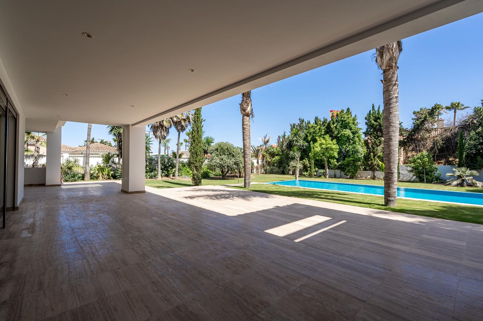6 slaapkamer Villa te koop in Estepona met zwembad garage - € 4.750.000 (Ref: 8356776)