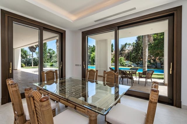 6 slaapkamer Villa te koop in Estepona met zwembad garage - € 4.750.000 (Ref: 8356776)