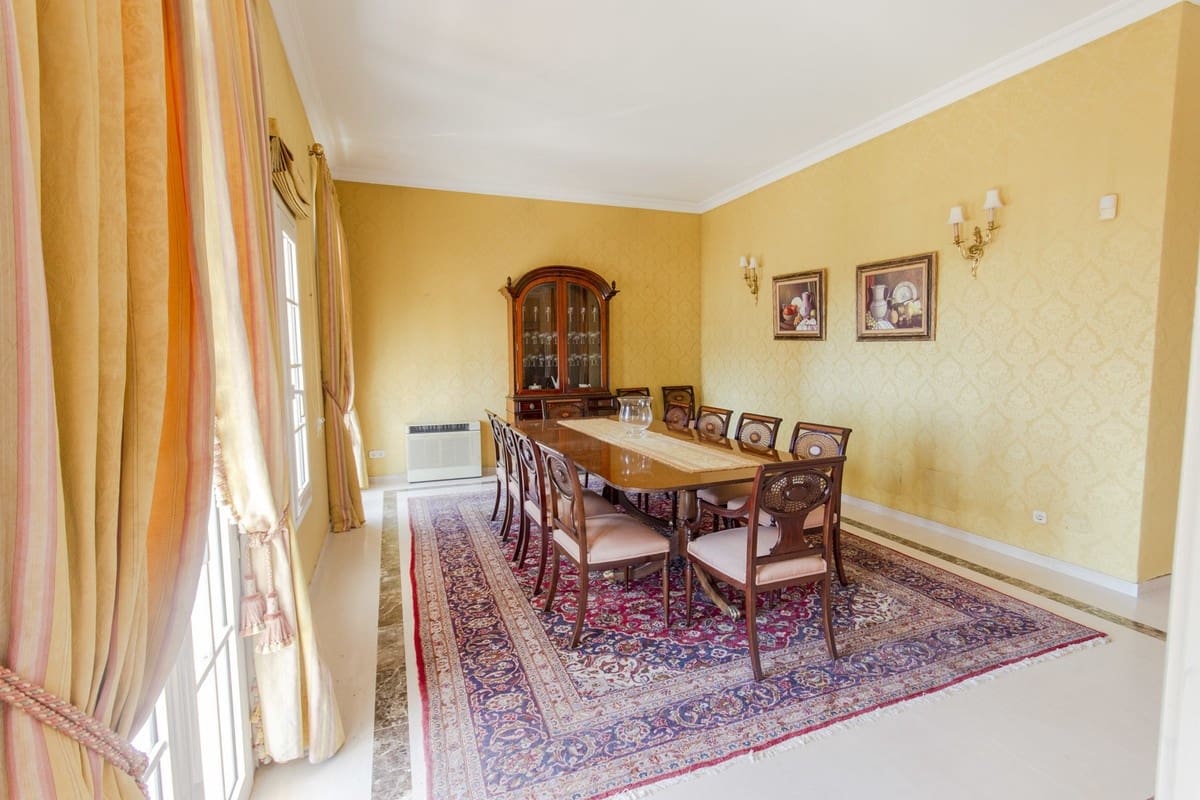 6 soveværelse Villa til salg i Torrequebrada med swimmingpool garage - € 2.200.000 (Ref: 8356787)