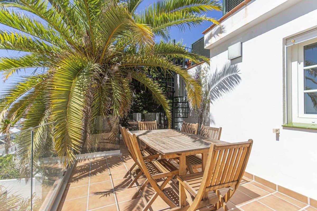 6 soveværelse Villa til salg i Torrequebrada med swimmingpool garage - € 2.200.000 (Ref: 8356787)