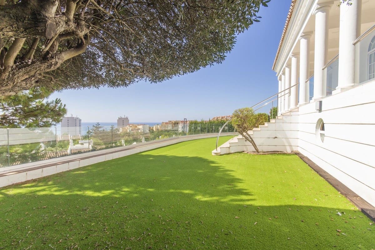 6 soveværelse Villa til salg i Torrequebrada med swimmingpool garage - € 2.200.000 (Ref: 8356787)