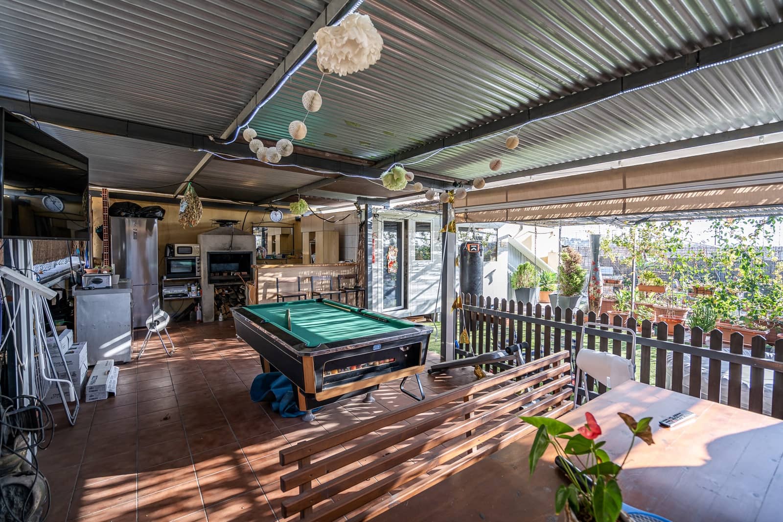 Garage til salg i San Pedro de Alcantara - € 950.000 (Ref: 8356789)