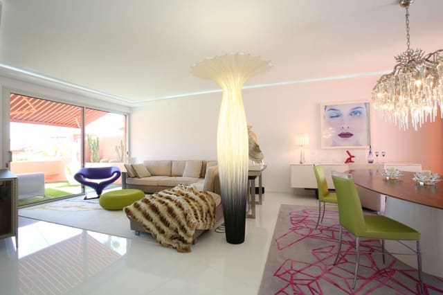 3 bedroom Penthouse for sale in Resinera-Voladilla, Estepona with pool garage - € 1,999,000 (Ref: 8362251)