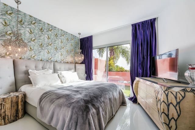 3 bedroom Penthouse for sale in Resinera-Voladilla, Estepona with pool garage - € 1,999,000 (Ref: 8362251)