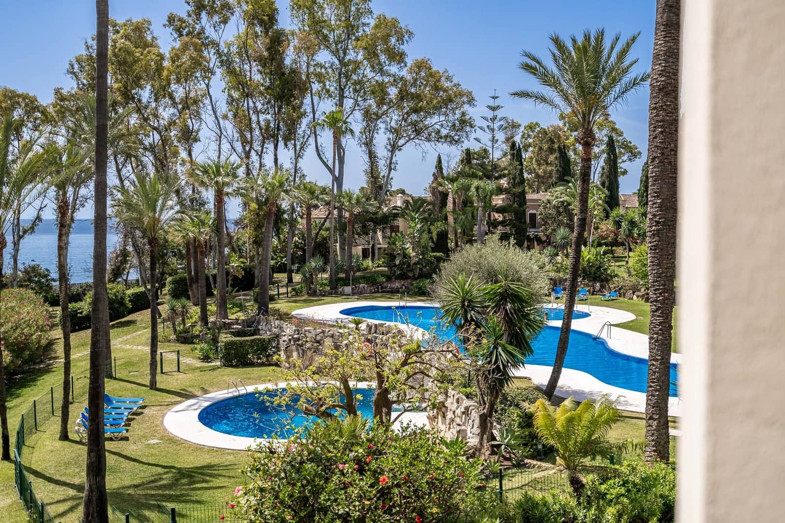 5 soveværelse Byhus til salg i Estepona med swimmingpool garage - € 3.500.000 (Ref: 8376887)
