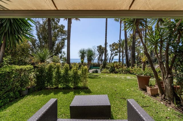 5 soveværelse Byhus til salg i El Velerín, Estepona med swimmingpool garage - € 3.500.000 (Ref: 8376887)