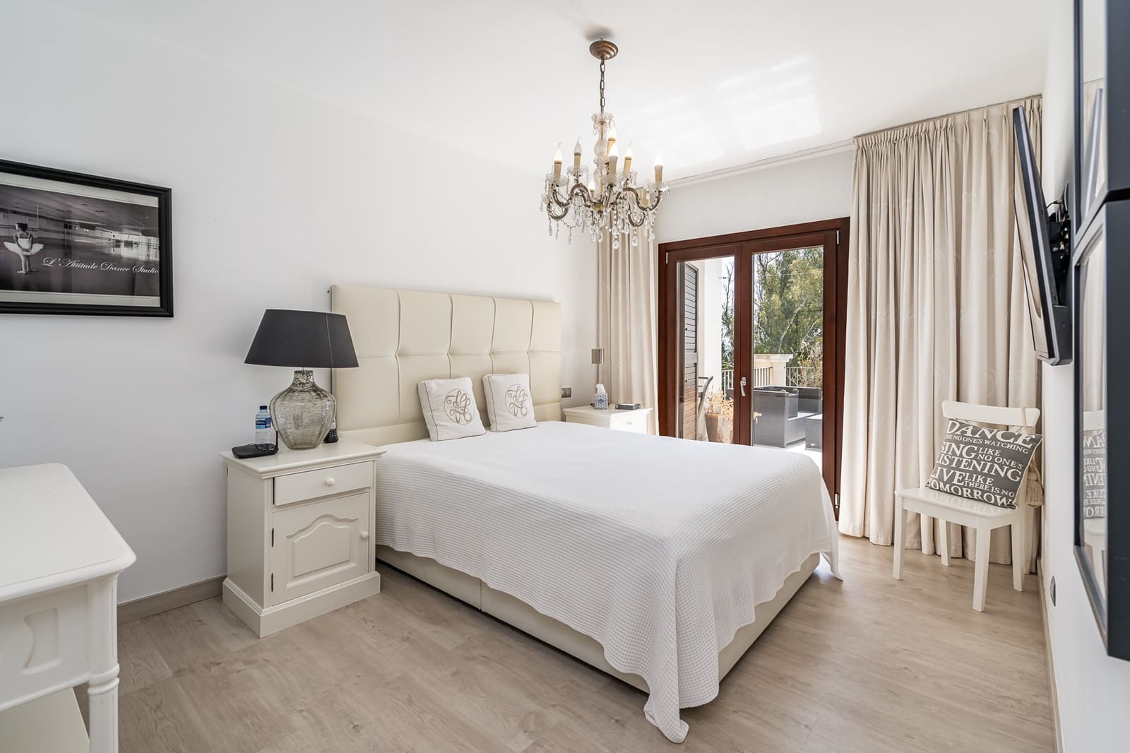 5 soverom Hus til salgs i Estepona med svømmebasseng garasje - € 3 500 000 (Ref: 8376887)
