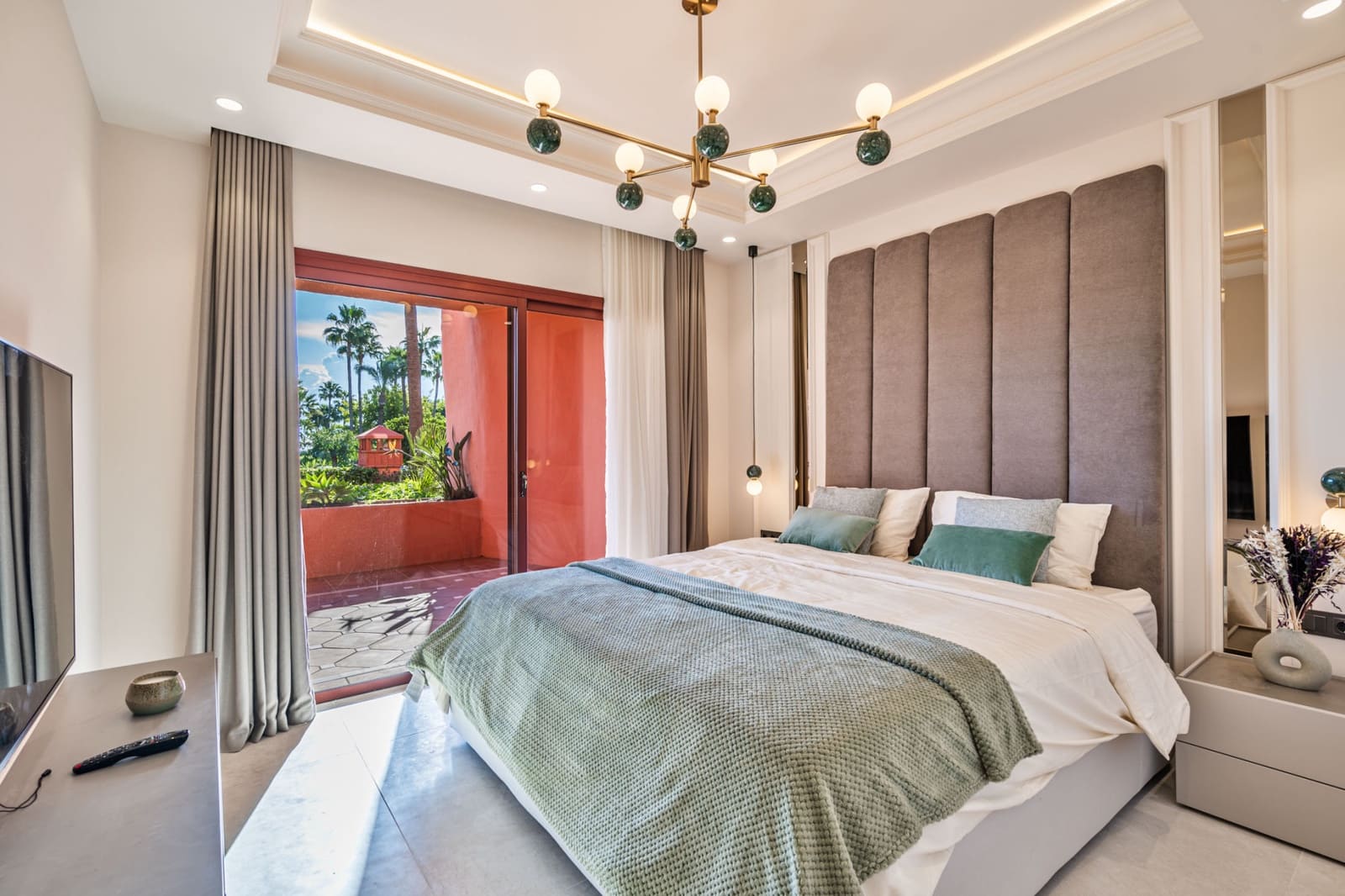 3 sovrum Lägenhet till salu i Guadalmansa med pool garage - 1 550 000 € (Ref: 8475834)