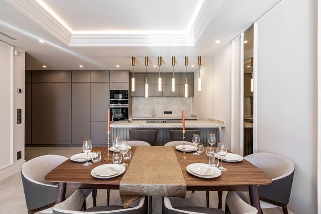 3 soverom Leilighet til salgs i Resinera-Voladilla, Estepona med svømmebasseng garasje - € 1 550 000 (Ref: 8475834)