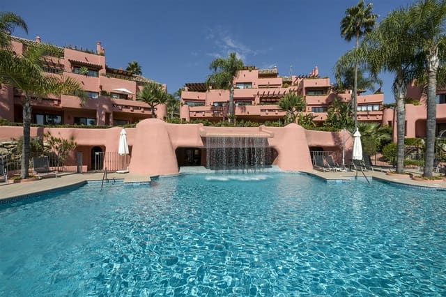 2 soverom Leilighet til salgs i Resinera-Voladilla, Estepona med svømmebasseng - € 1 590 000 (Ref: 8481926)