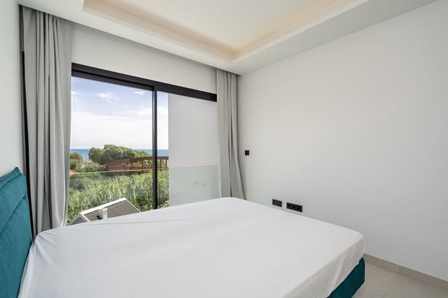 4 sypialnia Dom na sprzedaż w Guadalobón, Estepona z basenem garażem - 2 290 000 € (Ref: 8484444)