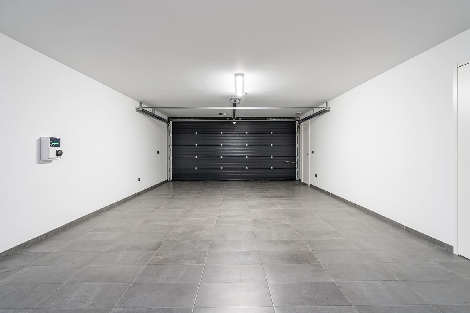 4 quarto Casa em Banda para venda em Estepona com piscina garagem - 2 290 000 € (Ref: 8484444)