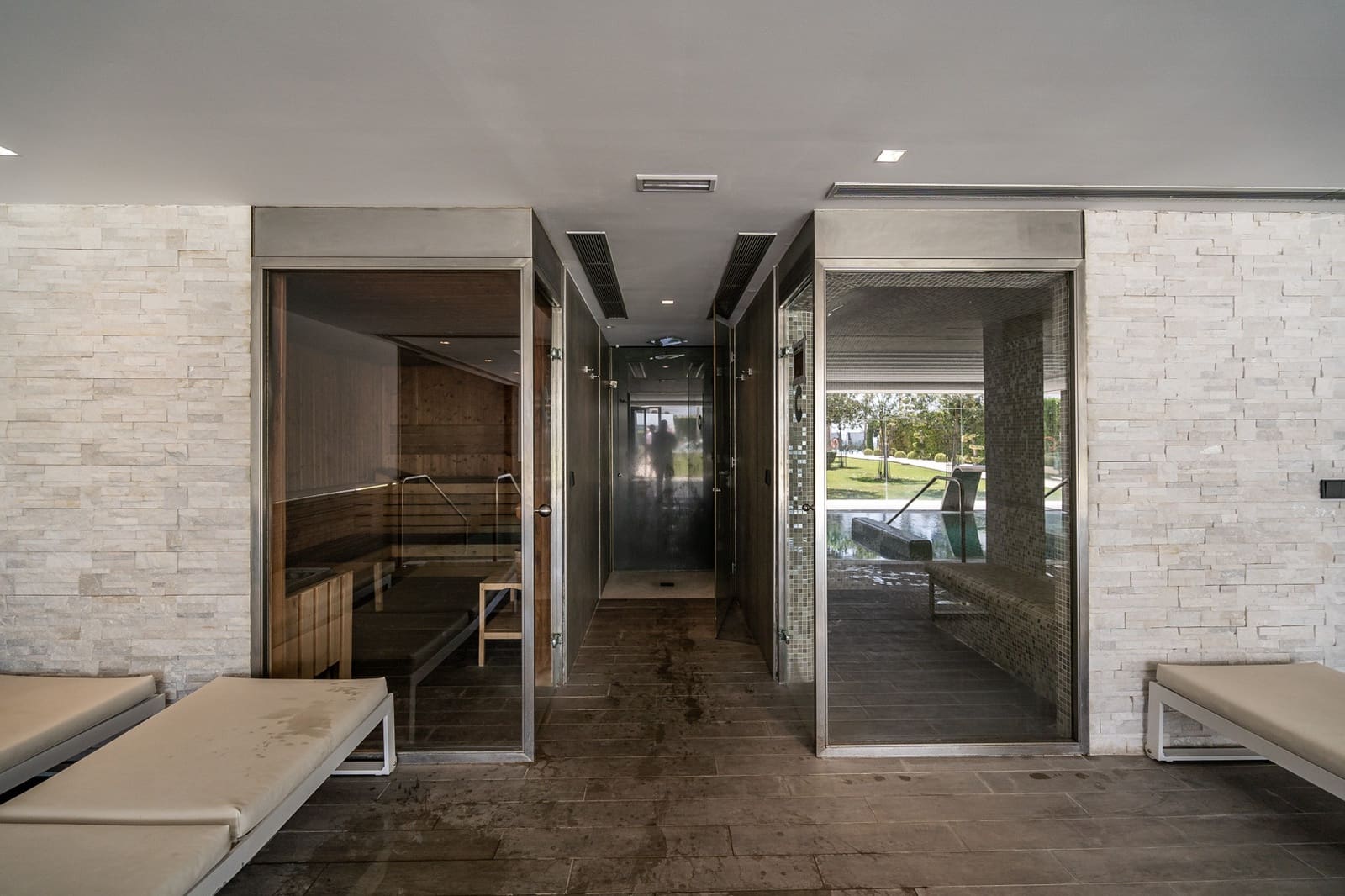 4 quarto Casa em Banda para venda em Estepona com piscina garagem - 2 290 000 € (Ref: 8484444)