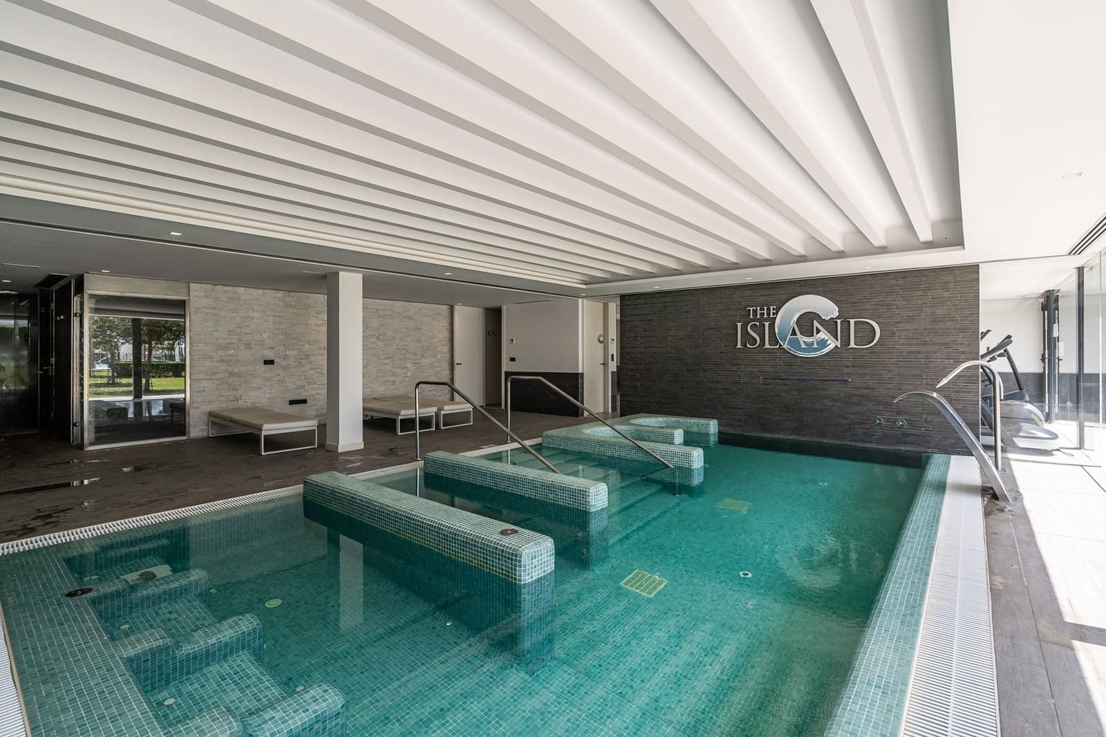 4 quarto Casa em Banda para venda em Estepona com piscina garagem - 2 290 000 € (Ref: 8484444)