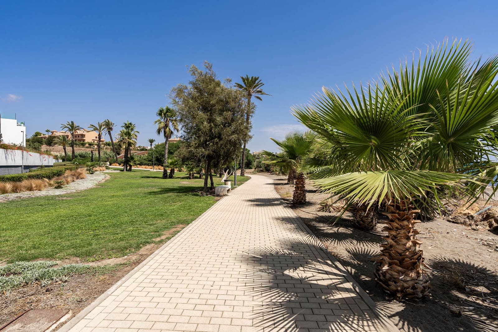 4 quarto Casa em Banda para venda em Estepona com piscina garagem - 2 290 000 € (Ref: 8484444)