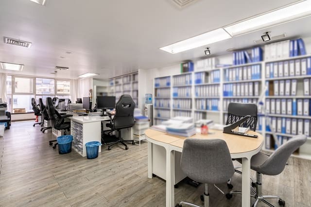 Erhverv til salg i Marbella - € 1.495.000 (Ref: 8498662)