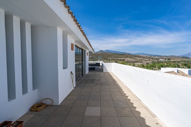 3 soverom Penthouse til salgs i Los Flamingos, Benahavís med svømmebasseng garasje - € 1 395 000 (Ref: 8610956)
