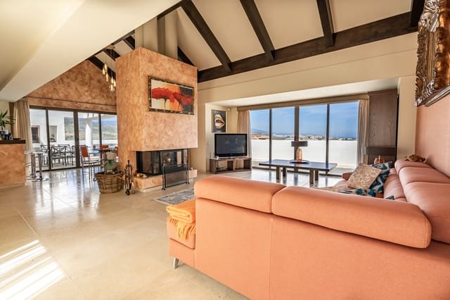 3 soverom Penthouse til salgs i Los Flamingos, Benahavís med svømmebasseng garasje - € 1 395 000 (Ref: 8610956)