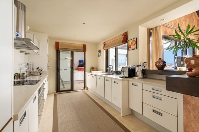 3 soverom Penthouse til salgs i Los Flamingos, Benahavís med svømmebasseng garasje - € 1 395 000 (Ref: 8610956)