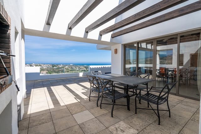 3 soverom Penthouse til salgs i Los Flamingos, Benahavís med svømmebasseng garasje - € 1 395 000 (Ref: 8610956)