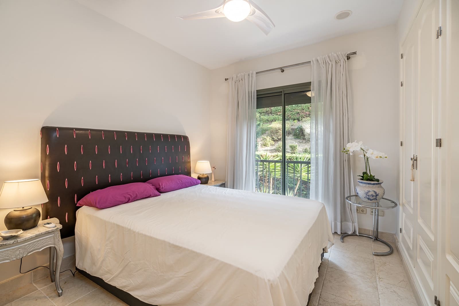 2 soveværelse Lejlighed til salg i Estepona med swimmingpool garage - € 495.000 (Ref: 8630024)