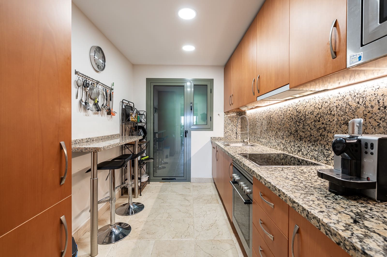 2 soveværelse Lejlighed til salg i Estepona med swimmingpool garage - € 495.000 (Ref: 8630024)